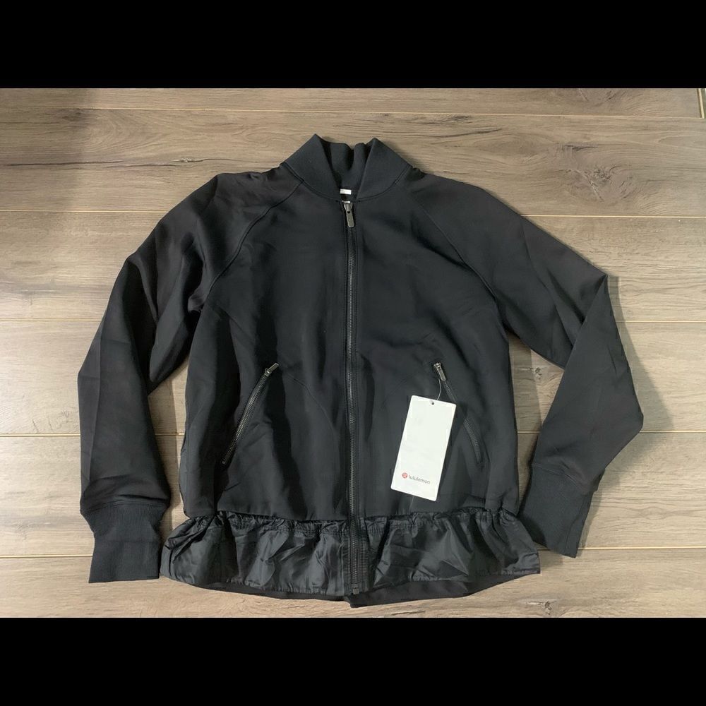 New Lululemon Jacket size S - Picture 3 of 5